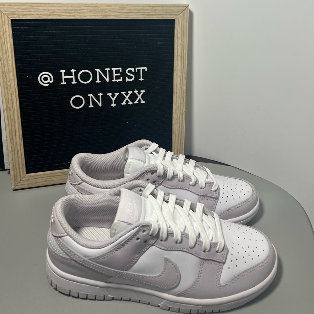 NIKE dunk low Venice and white 7W